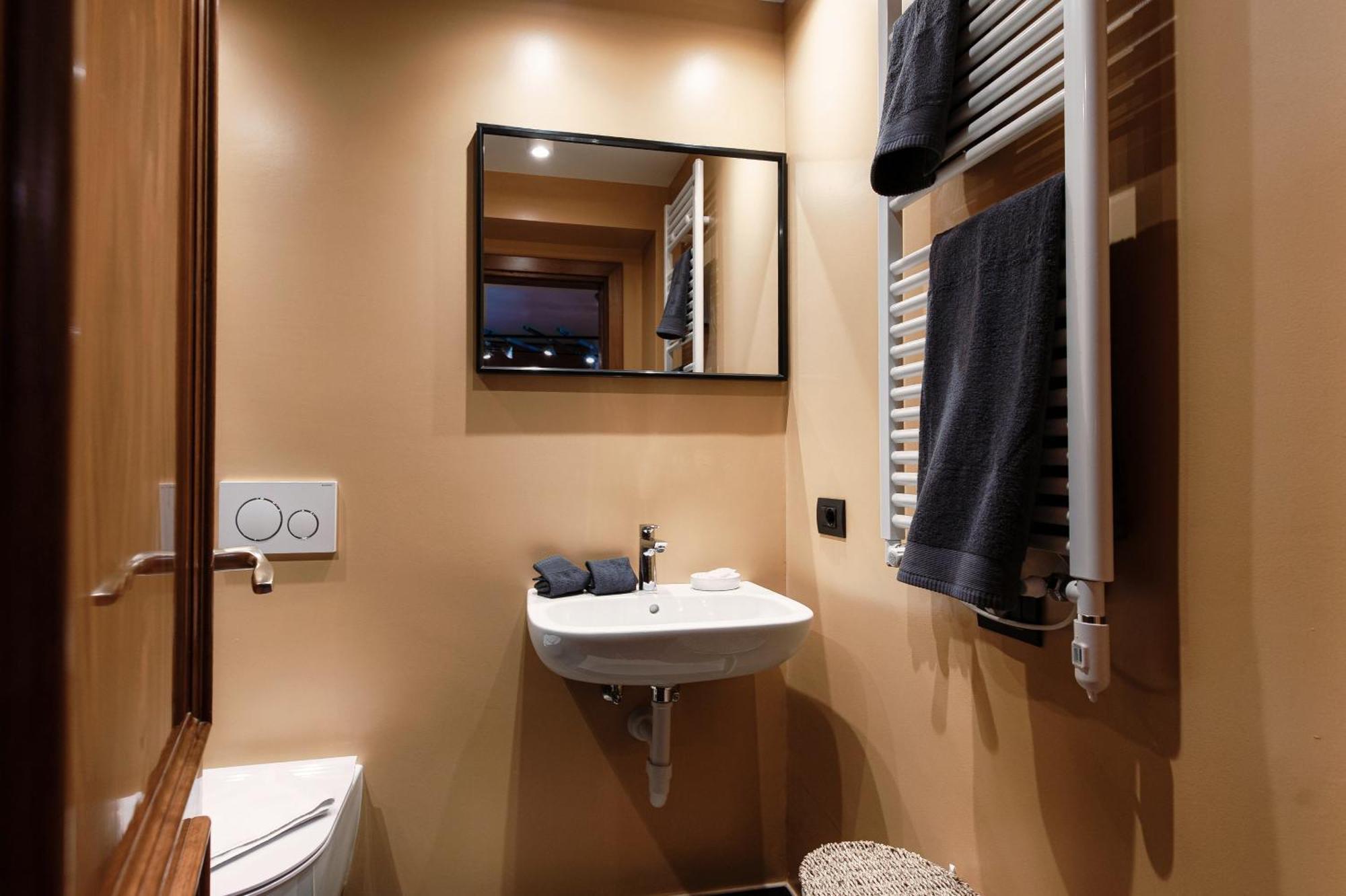 Apartamento Crotto Polirolo - The House Of Travelers Cernobbio Exterior foto
